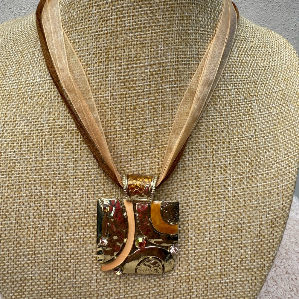 Artistic Gold and Brown Pendant Necklace